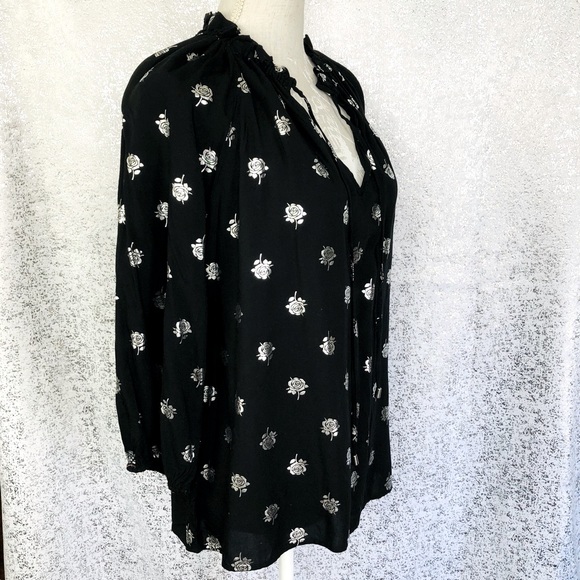 NWT HARVE BENARD Black & Silver Metallic Roses Tie Collar Blouse M - Picture 8 of 13